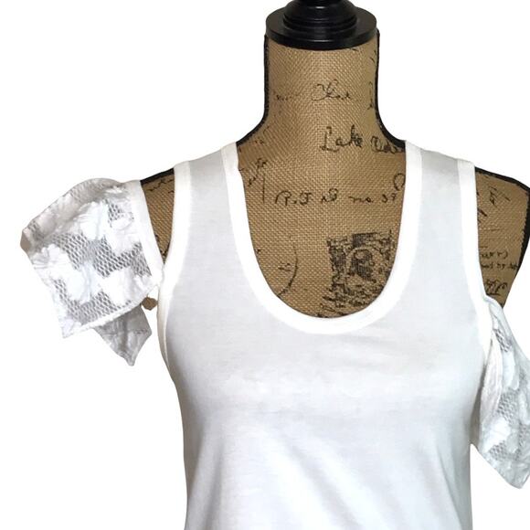See By Chloe Size 36 White Cold Shoulder Floral Lace Ruffle Tank Top Romantic - Picture 4 of 16